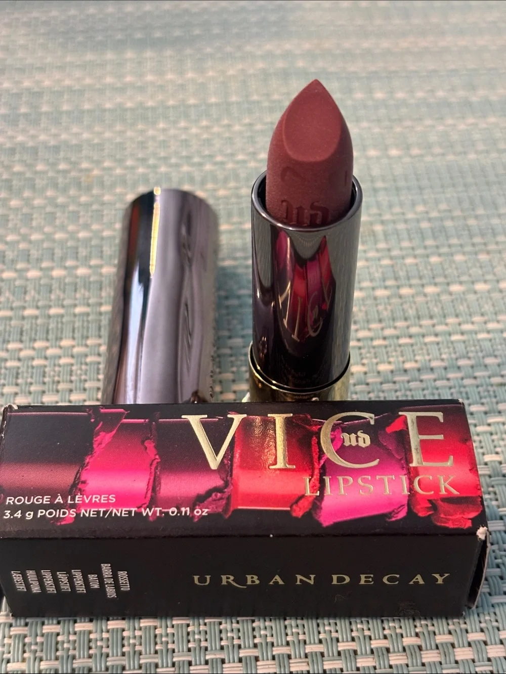 Urban Decay- Vice Lipstick “Amulet” NWT
